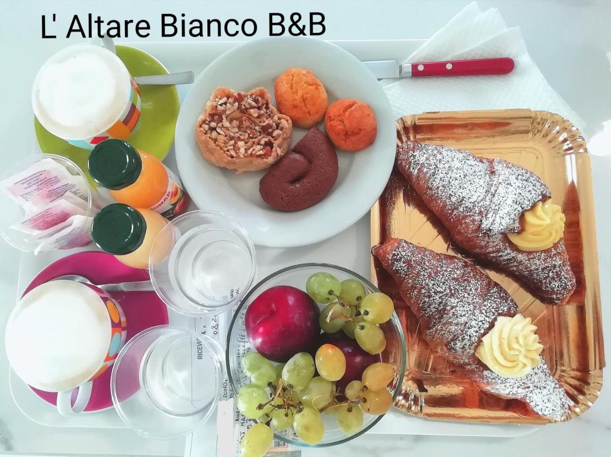B&B L'Altare Bianco Vieste Luaran gambar