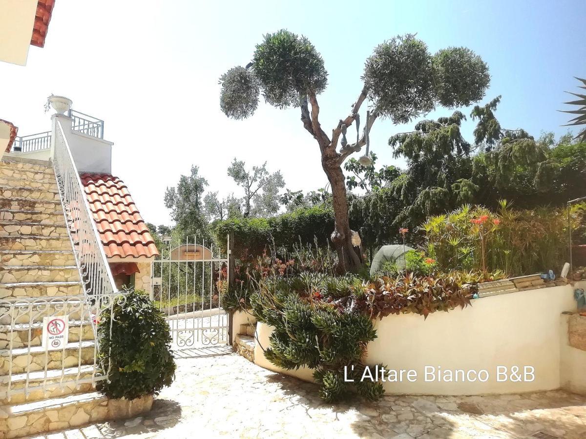 B&B L'Altare Bianco Vieste Luaran gambar